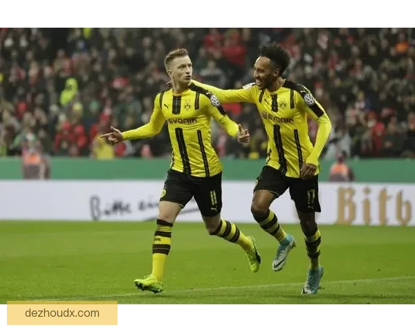 法兰克福女足凭借两球制胜击败贺芬咸女足迎来胜利的荣耀时刻 法兰克福女足凭借两球制胜击败贺芬咸女足迎来胜利的荣耀时刻